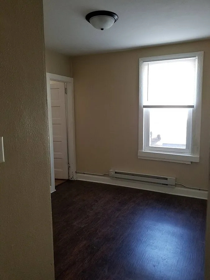 1 bed, $885 — Photo 3