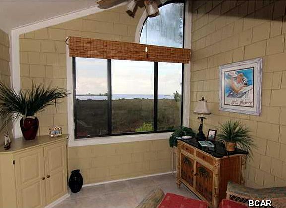 4th image of 8999 Heron Walk Dr