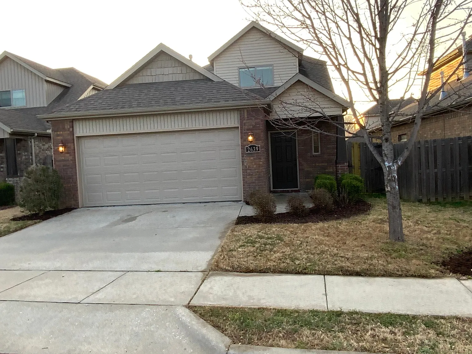 3 bed, 1348 sqft, $1,900 — Photo 2