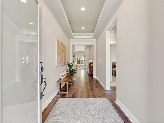 3rd image of 3031 NE Moreno Pl