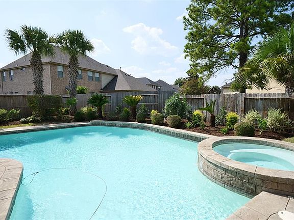 2nd image of 2331 Vinemead Ct
