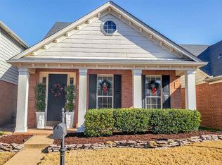 326 Fountain River Dr, Memphis, TN 38120