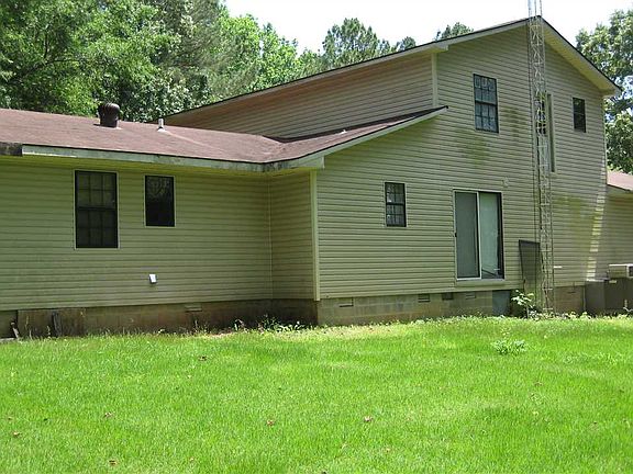 4th image of 260 Anglin St