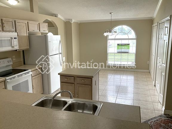 5th image of 231 Banbury Pl