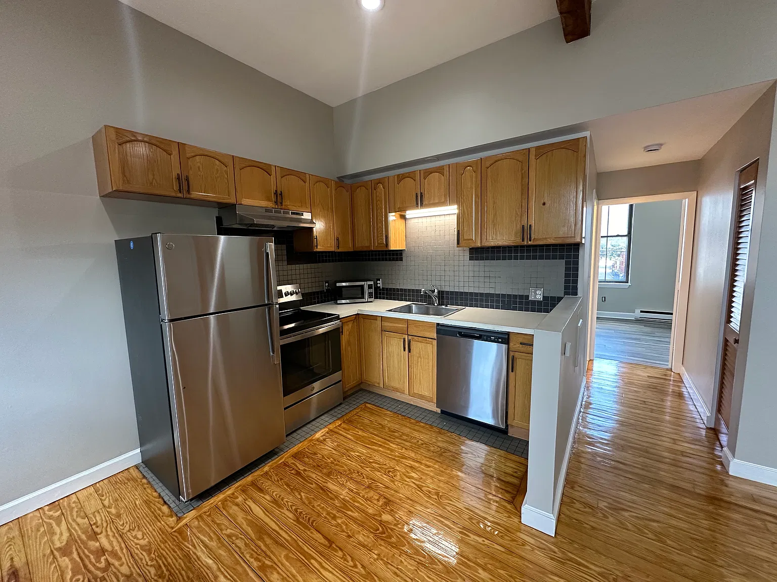 40 Williams St — Photo 1