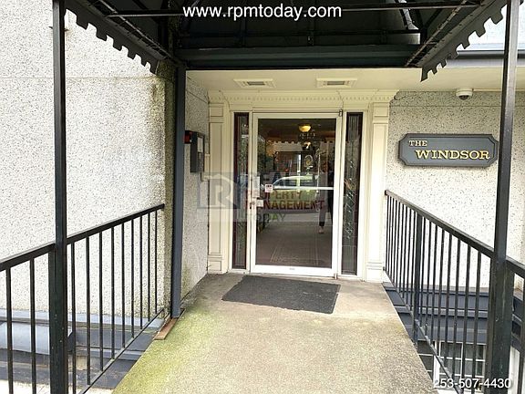 2nd image of 415 N I St APT 307
