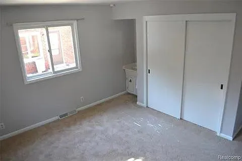1413 Venice St — Photo 10