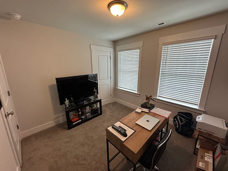 632 Amalfi Dr — Photo 28