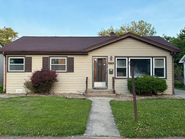 8736 S 51st Ave, Oak Lawn, IL 60453