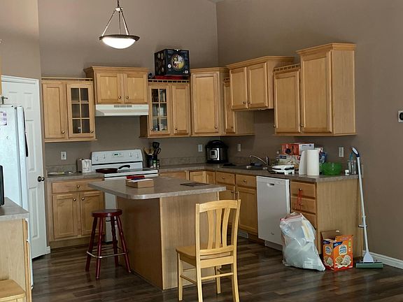 2nd image of 4180 N Pilgrims Cir