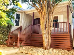 16 Townes Square Ln, Greenville, SC 29609