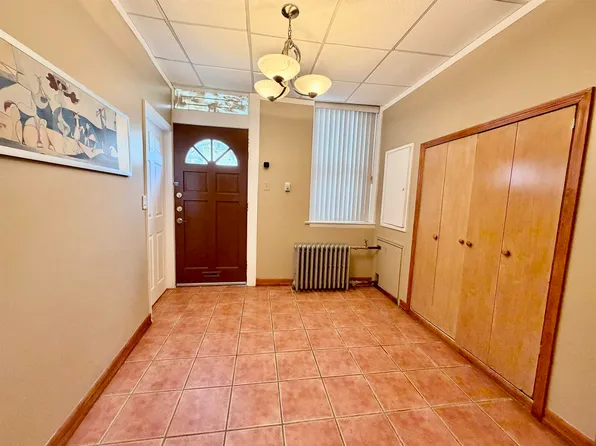 2108 West Street image 5 of 13