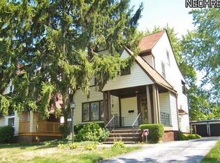 1051 Roanoke Rd, Cleveland Heights, OH 44121
