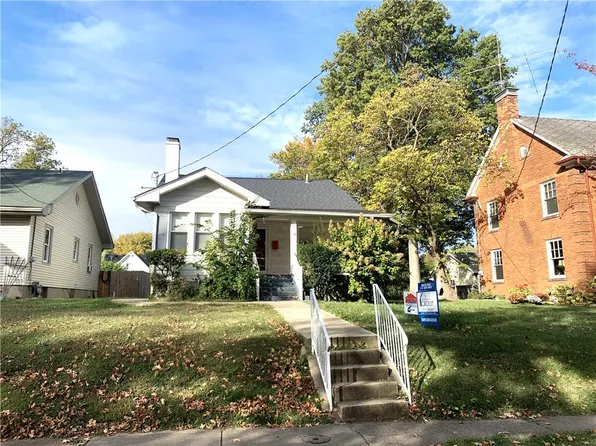 525 S Washington St, Taylorville, IL 62568