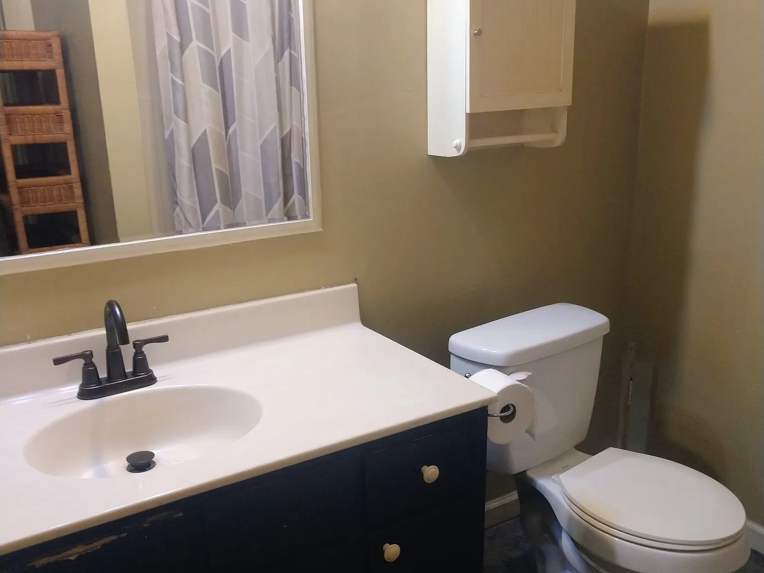 2258 W Broad Street — Photo 2