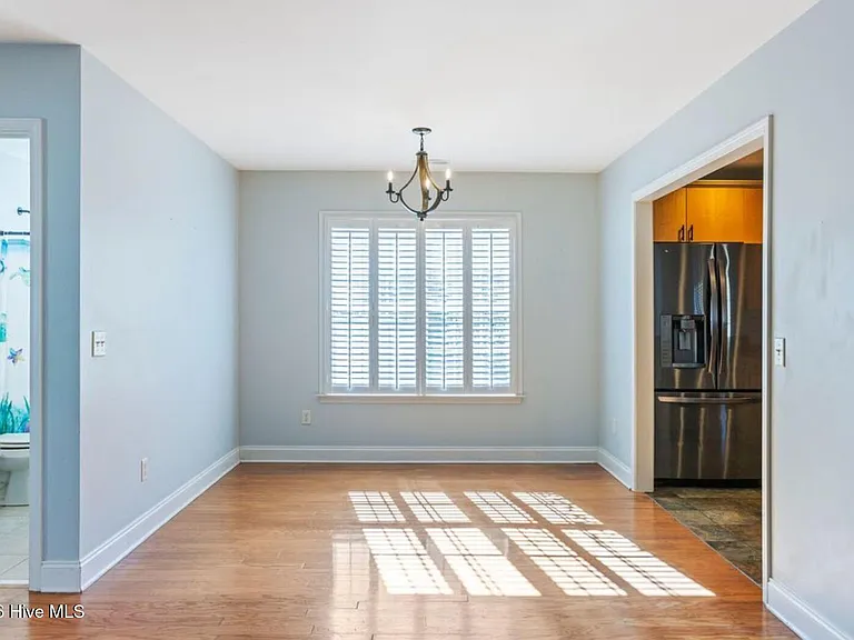 8637 Plantation Landing Dr — Photo 9