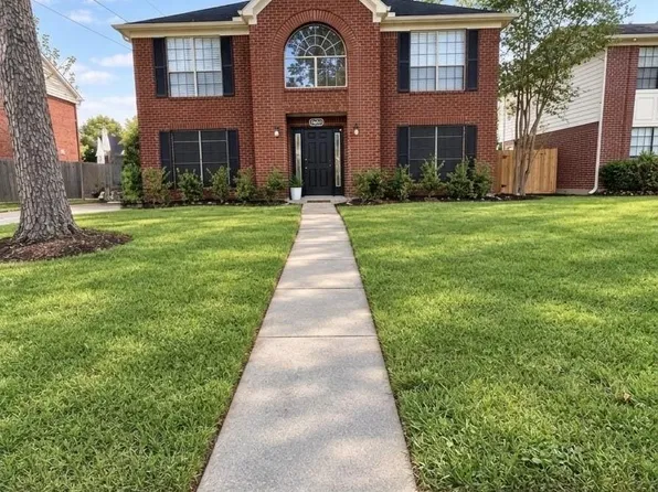 16607 Rainbow Lake Rd, Houston, TX 77095