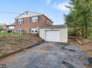 65 Red Mill Rd #B-65B, Etters, PA 17319