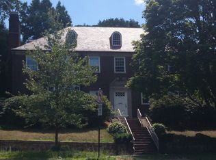 370 Clinton Rd, Brookline, MA 02445