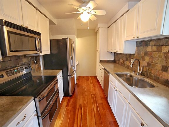 2nd image of 3855 Caminito Litoral Unit 222