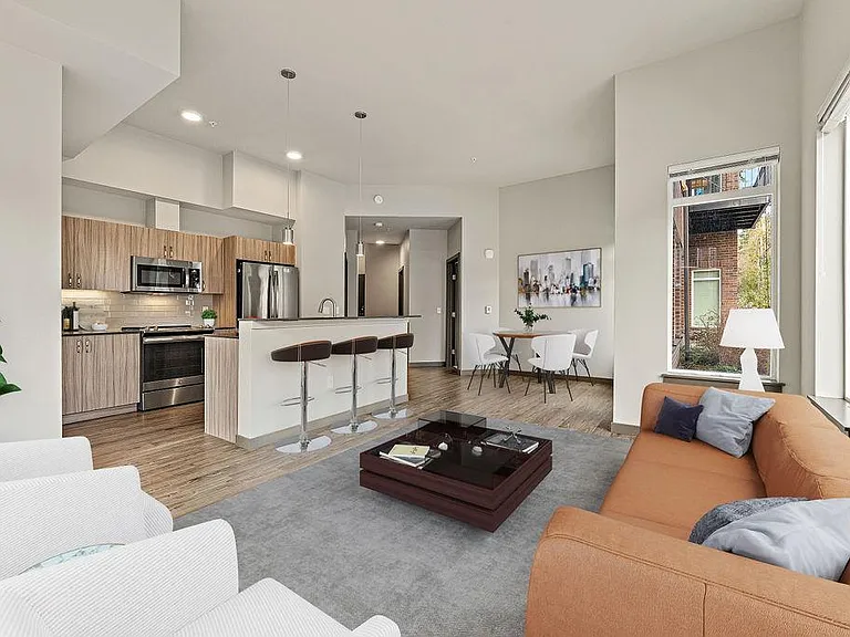 Edge Apartments — Photo 30