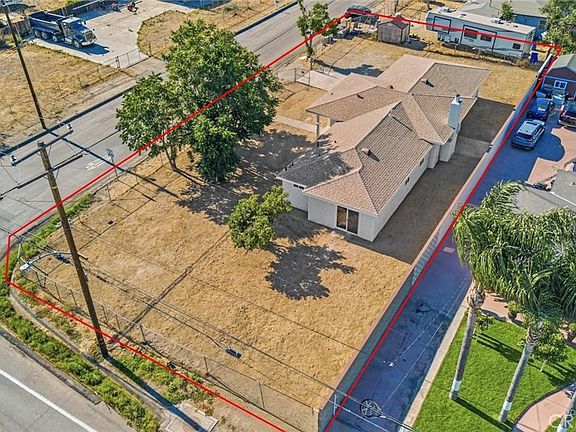5th image of 19512 Jurupa Ave