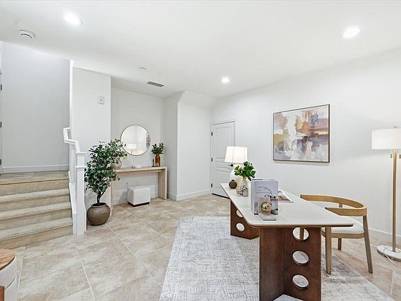 3rd image of 1321 Lee Pl