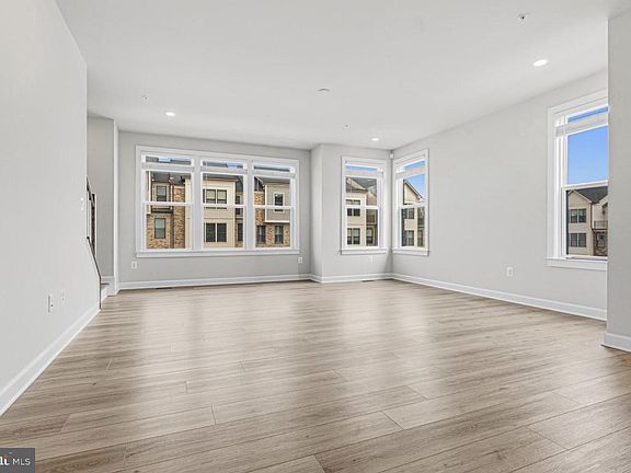 5th image of 13866 Ridgeview Ct