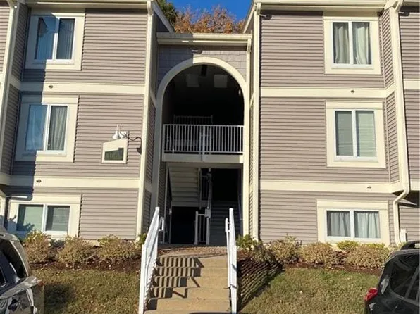 1001 Autumn Woods Ln APT 104, Virginia Beach, VA 23454