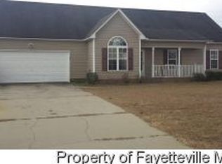 102 Silverberry Ct, Raeford, NC 28376
