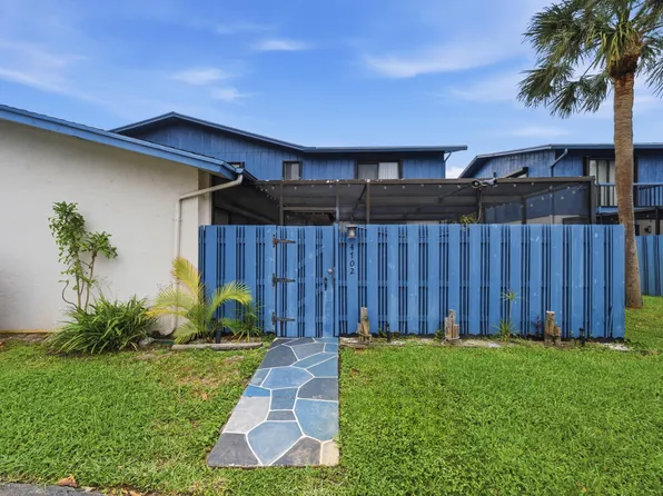 4702 Holly Lake Drive, Greenacres, FL 33463