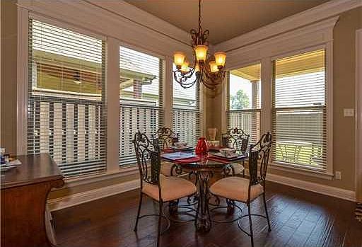 4th image of 300 Cranbrook Ct