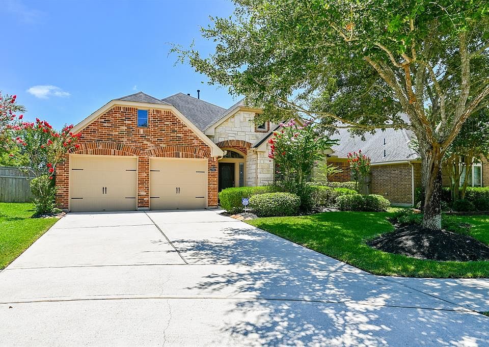 1st image of 27907 Barberry Banks Ln