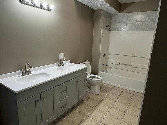 5th image of 126 Valencia St APT 1