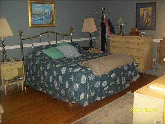 5th image of 31 Applewood Dr