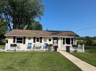 N8691 Sylvan Bay Rd, Fond Du Lac, WI 54937