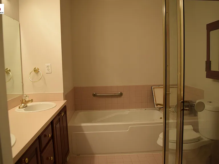 1566 Heron Cir — Photo 11