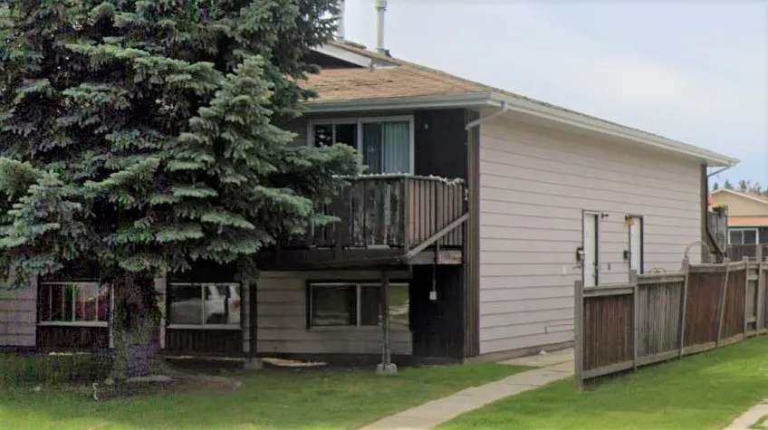 Pet Friendly 2 Bedroom Unit in Clearview Meadows! — Photo 1
