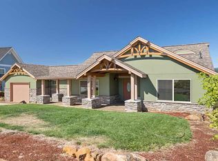 6316 Lakepointe Way, Sweet Home, OR 97386