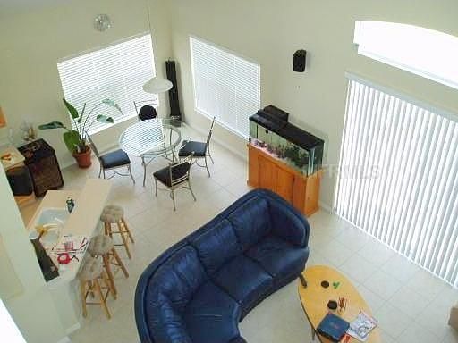 4th image of 6812 Waterton Dr