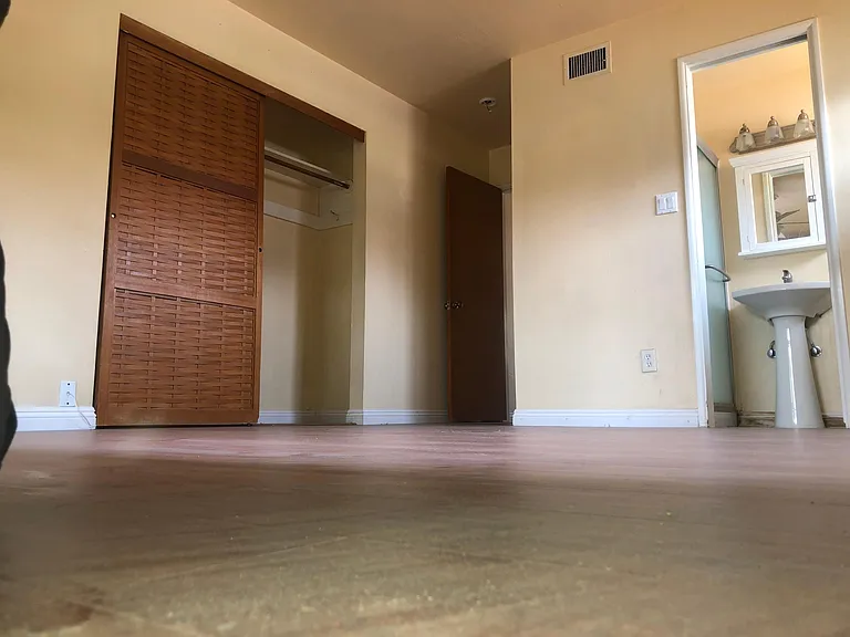 150 W Blaine St — Photo 7