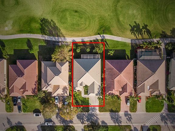 5th image of 344 NW Sheffield Circle