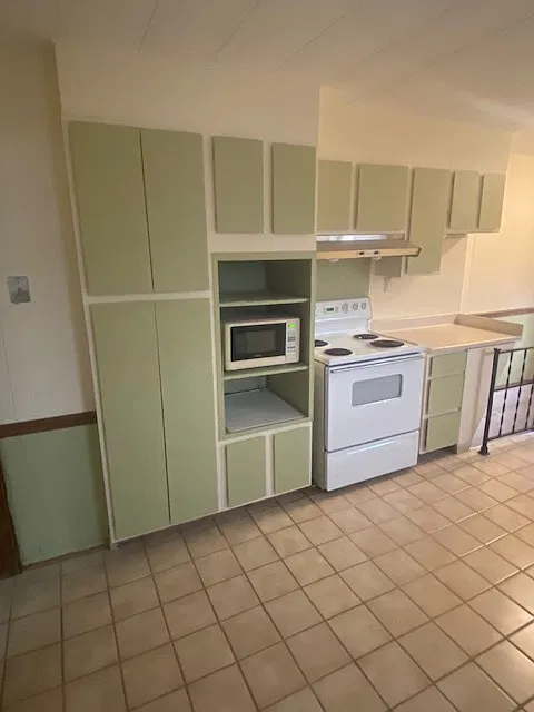 2 bed, 900 sqft, $1,200 — Photo 1
