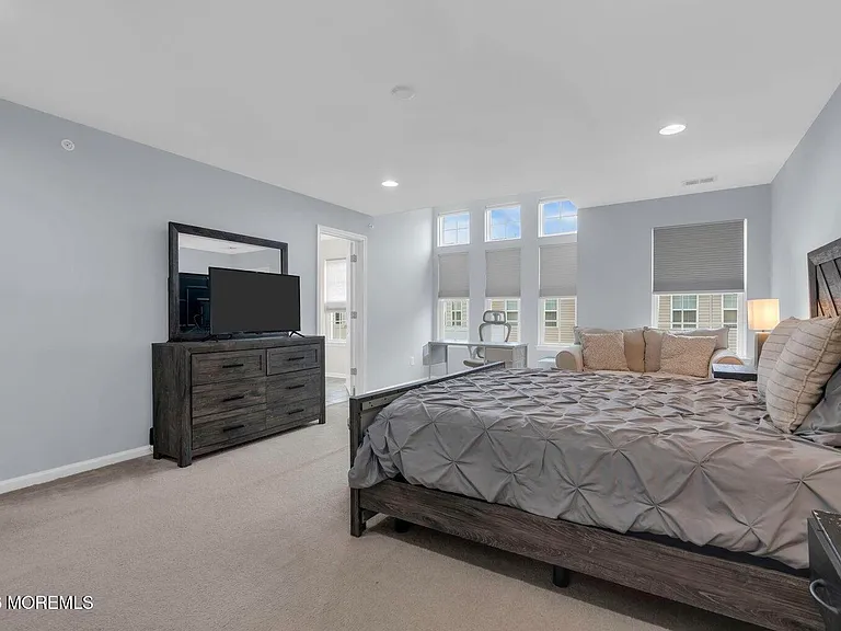 14 Kyle Dr — Photo 13