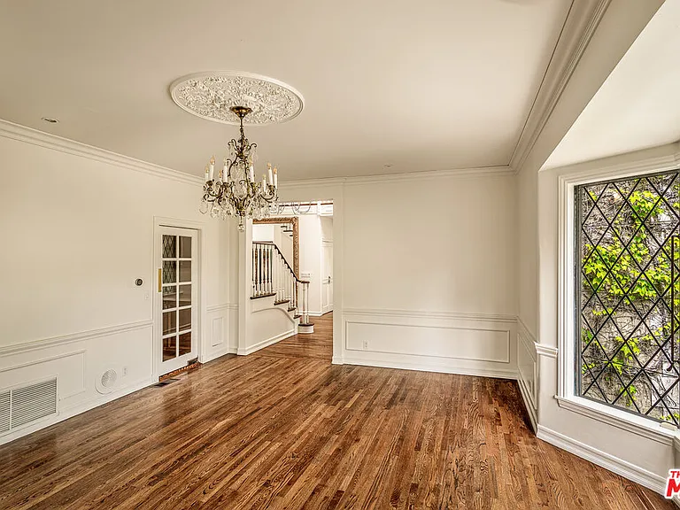 353 N Gunston Dr — Photo 12