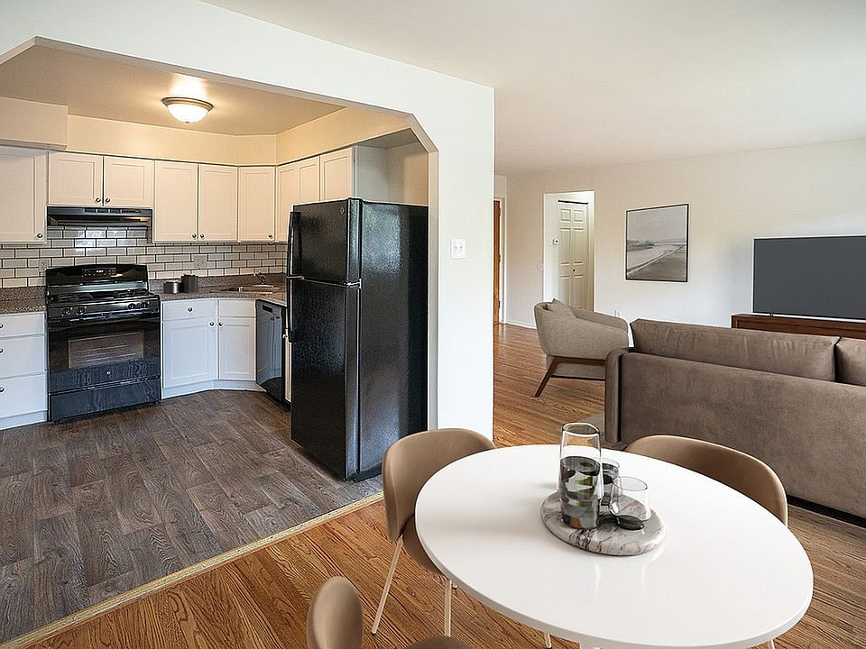 Kitchen and Living and Dining area0_58