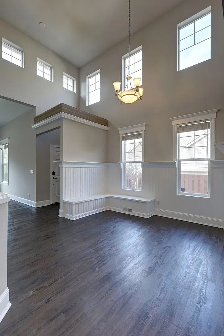 Bright 4-Bedroom Highlands East Home with A/C — Photo 4