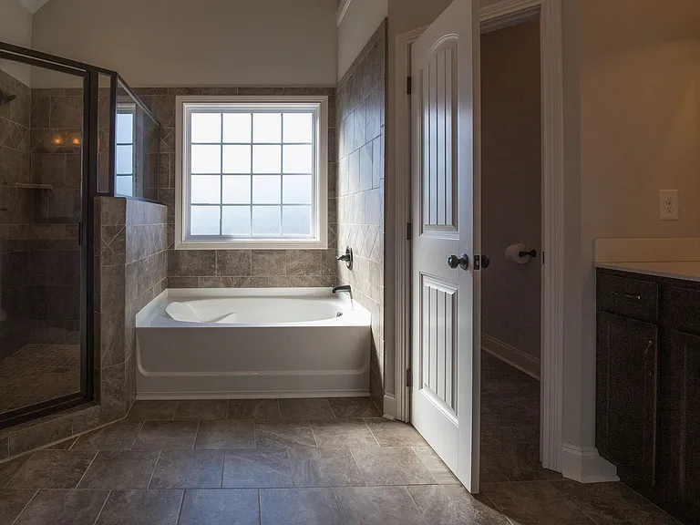 144 Thomas Traylor Ln — Photo 12