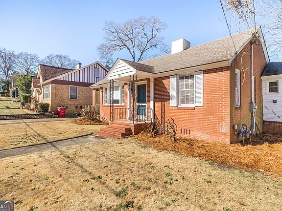 3rd image of 144 Desoto Pl
