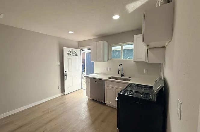 7909 Ford St #4 — Photo 2